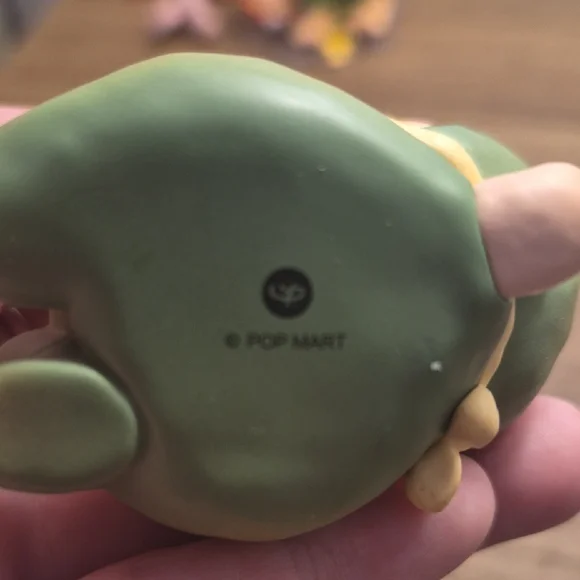 Pop Mart Hand In Hand Series Pucky - Picture 3 of 3